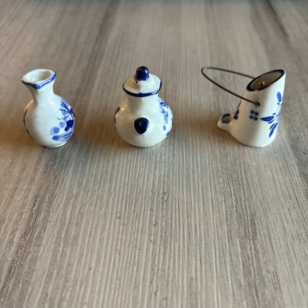 Delft hand painted